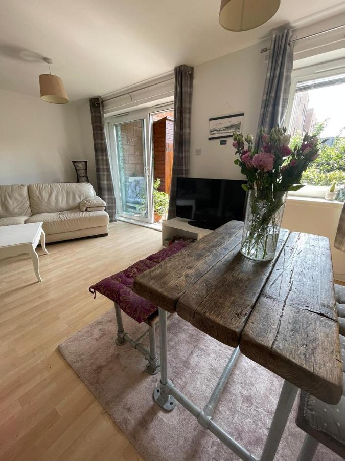 Pass The Keys Lovely 2Bedroom Flat With Balcony Edinburgh Exterior foto