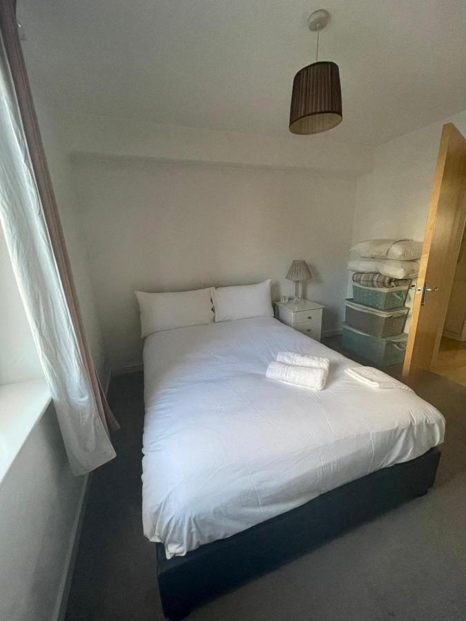 Pass The Keys Lovely 2Bedroom Flat With Balcony Edinburgh Exterior foto