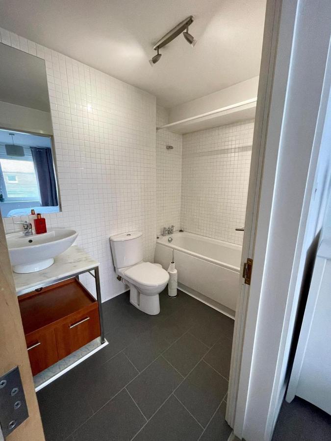 Pass The Keys Lovely 2Bedroom Flat With Balcony Edinburgh Exterior foto