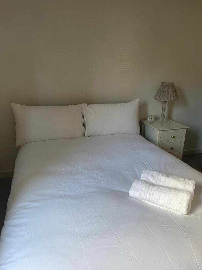 Pass The Keys Lovely 2Bedroom Flat With Balcony Edinburgh Exterior foto